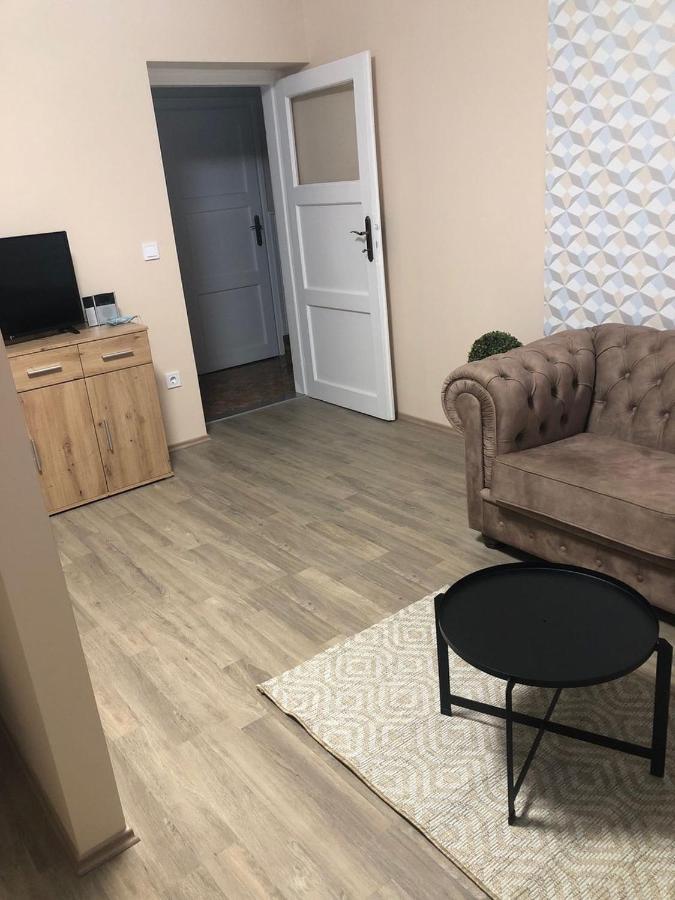 Kelemen Apartman Nagykanizsa Exterior foto